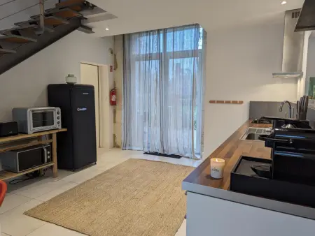 Maison de Charme Moderne avec Jardin, Terrasse et Fibre - Saint-Yrieix-sur-Charente - Photo 8