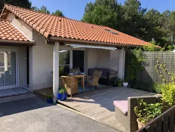 Casa rural en Capbreton,Maison de charme avec piscine, terrasse et jardin clos, proche plages et lac d'Hossegor FR-1-360-763 N°990970