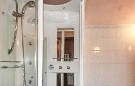 Location Maison 7 personnes à Saint Andiol - Photo 30