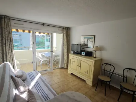 Appartement 2P avec balcon, piscine et parking proche centre de Sainte-Maxime - Photo 5
