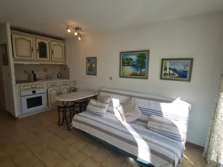 Appartement 2P avec balcon, piscine et parking proche centre de Sainte-Maxime - Photo 7