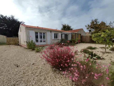 Maison à Saint Georges d'Oléron, Grande Maison Familiale à 300m Plage, Jardin, et Véranda - Saint-Georges-d'Oléron - N°992036