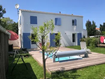 Casa en Saint Georges d'Oléron,Maison avec Piscine Chauffée, Proche Plages et Commodités, Wifi/Fibre, Piano – Chéray, Oléron FR-1-778-8 N°992044