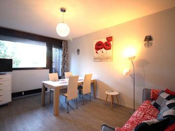 Location Appartement à Mont Dore,LE MONT DORE - Appt  T2 avec balcon FR-1-608-267 N°992205