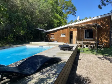 Maison à Biscarrosse: 8 pers, piscine, clim, proche lac et pistes cyclables, ménage inclus - Photo 1