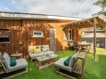 Maison à Biscarrosse: 8 pers, piscine, clim, proche lac et pistes cyclables, ménage inclus - Photo 2