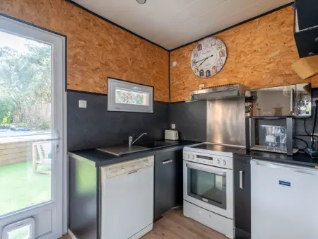 Maison à Biscarrosse: 8 pers, piscine, clim, proche lac et pistes cyclables, ménage inclus - Photo 6