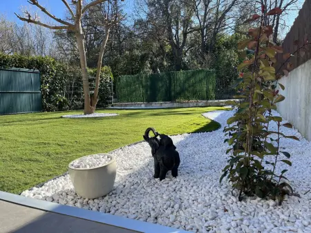 Appartement rénové 2 pièces, jardin privé, plage et garage, calme, climatisation - Photo 12