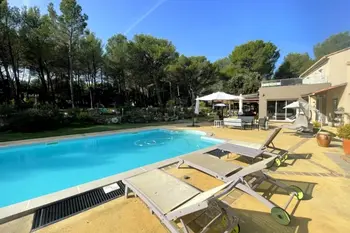 Casa a Lambesc,Villa des Pins, belle maison familiale, proche Aix en Provence, 8 personnes 1132740 N°992745