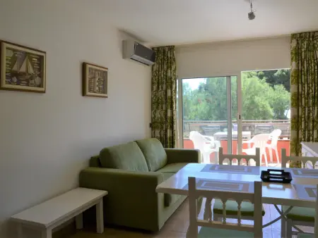 Bel Appartement en Bord de Mer avec Piscine, Terrasse et Climatisation à L'Estartit - Photo 6