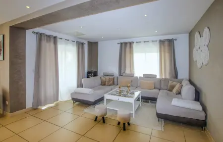 Location Maison 10 personnes à Sauveterre - Photo 2