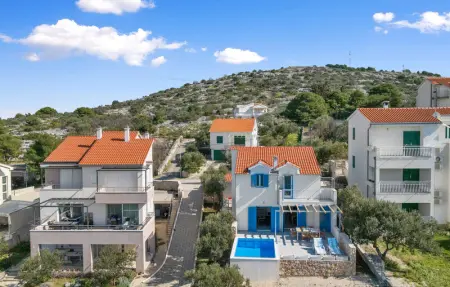 Location Maison 6 personnes à Murter - Photo 2