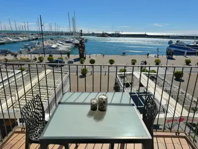 Appartement à Cambrils, Appartement cosy à Cambrils avec Wi-Fi, climatisation, proche des commodités et loisirs - L993309