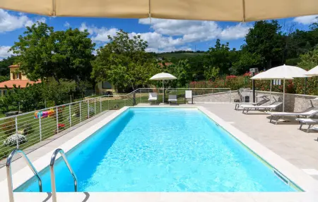 Location Maison 13 personnes à Montefalcone Appennino - Photo 8