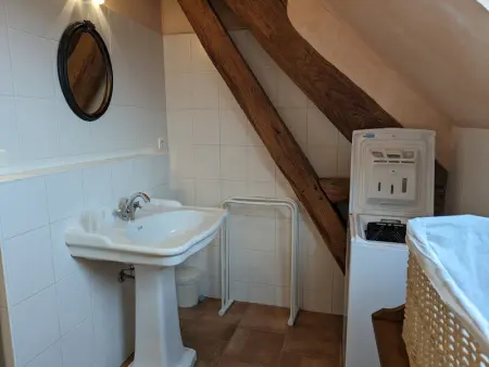 Charmante Maison Rurale avec Terrasse Privative, Proche A.77 et A.19, entre Gâtinais et Fontainebleau - Photo 15