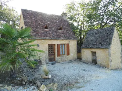 Gite à Sarlat la Canéda, Maison isolée avec jardin à 1 km du centre de Sarlat, idéal pour visites et activités de plein air - N°994438