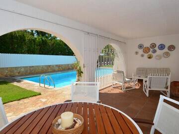 Location Appartement à Roda de Berà,Planta baja con piscina comunitaria ES-320-13 N°994569