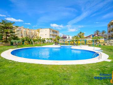 Location Maison à Roda de Berà,Casa adosada con terraza y piscina comunitaria ES-320-21 N°994578