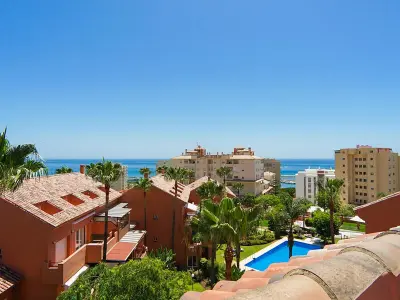 Appartement à Estepona, Appartement Duplex à Estepona avec Piscines et Proche Plage - L994698