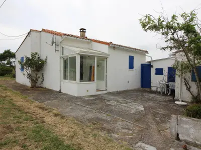 Maison à Saint Georges d'Oléron, Maison rénovée 6 pers avec jardin clos, calme et proche centre historique - St-Georges-d'Oléron - L994840