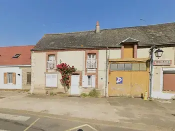 Casa rural en Cloyes les Trois Rivières,Escapade Paisible: Gîte pour 8 à Saint-Hilaire-sur-Yerre, Jardin Clos, Proche Chateaudun et Chartres FR-1-581-131 N°994851