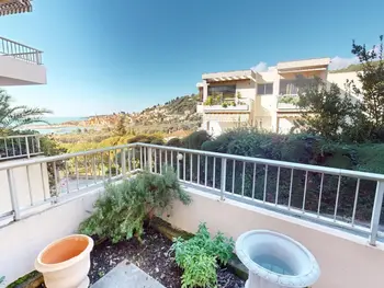 Wohnung in Menton,3P climatisé avec grande terrasse, piscine et WiFi FR-1-196-350 N°995049