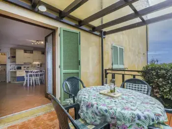 Apartment in Monteverdi Marittimo,Corbezzolo IT5258.100.1 N°995149