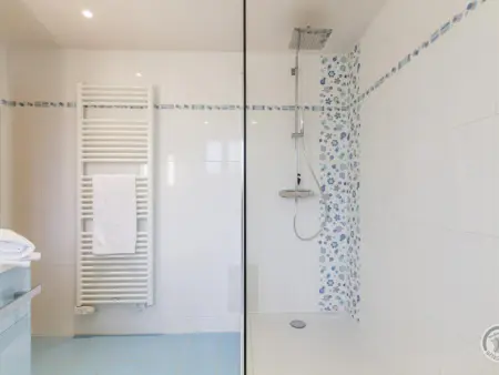 Maison familiale avec jardin, animaux admis, parking - Photo 12