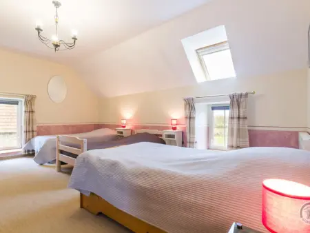 Maison familiale avec jardin, animaux admis, parking - Photo 14