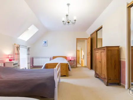 Maison familiale avec jardin, animaux admis, parking - Photo 15