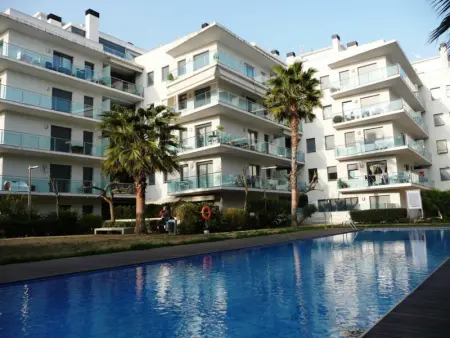 Appartement à Lloret de Mar, Appartement à Lloret de Mar pour 5 pers., piscine, clim, proche plages - L995322