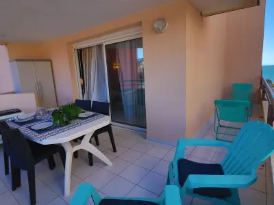 Appartement à Sète, Charmant T2 rénové avec terrasse et piscine, accès direct plage à Sète - L995330