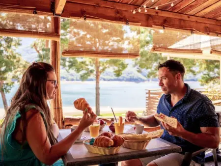 Mobilhome Luxe 4 personnes 2 chambres, Maison 4 personnes à Prunières - Photo 10