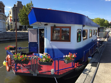 Location Gîte in Wambrechies,Charmante Péniche à Wambrechies - Terrasse et Parking FR-1-510-201 N°995812