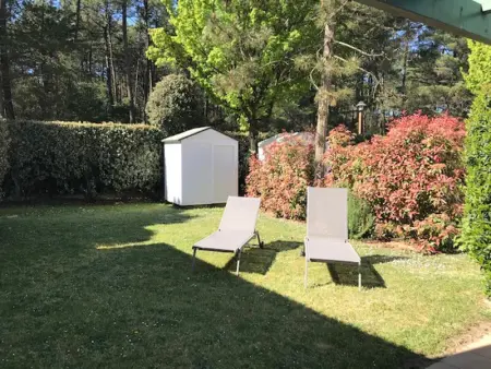 Maison à Saint Jean de Monts, Spacieuse maison à Saint Jean de Monts proche forêt avec terrasse, 3 chambres et parking privé - L995951