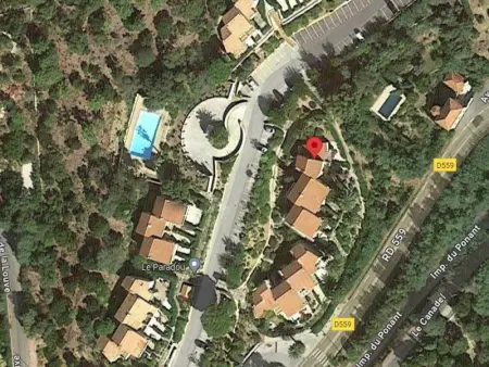 T2 avec piscine, parking, terrasse et vue mer au Rayol-Canadel-sur-Mer - Photo 8