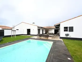 Casa en Ars en Ré,Maison avec piscine, proche plage, forêt et port, Île de Ré FR-1-434-111 N°996008