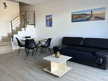 Appartement à Borgo,Duplex en bord de mer à Borgo - 3 pièces, terrasse, jardin, clim, WiFi, parking, plage à 20m! FR-1-650-16 N°996268