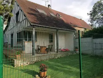 Oise, Casa rural en Abbecourt, Gîte familial tout confort avec jardin privé, proche de Beauvais, animaux acceptés FR-1-526-46 N°996404