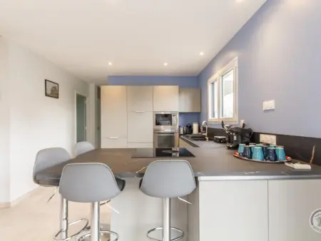 Maison lumineuse et moderne avec jardin clos proche plage - Photo 4