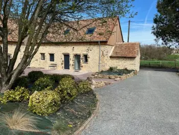 Casa rural en Coulaines,Gîte champêtre aux portes du Mans avec jardin, parking et terrasse FR-1-410-439 N°996529