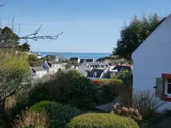 Haus in Sauzon,Maison au bord de mer avec jardin paysager, proche port et commerces à Sauzon FR-1-418-49 N°996530