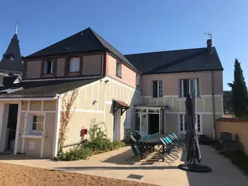 Agriturismo a Saint Georges sur Eure,Gîte familial avec jardin clos, à Saint-Georges-sur-Eure, 7 chambres pour 14 pers, proche Chartres FR-1-581-84 N°996539