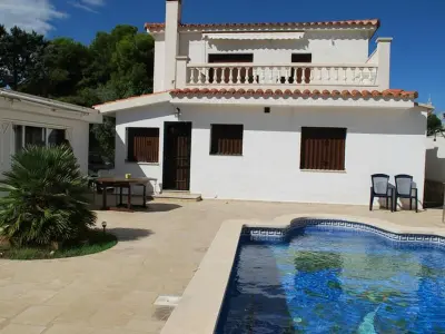 Maison à L'Ametlla de Mar, Villa de charme avec piscine, 3 chambres, à L'Ametlla de Mar, proche plages et activités - L996664