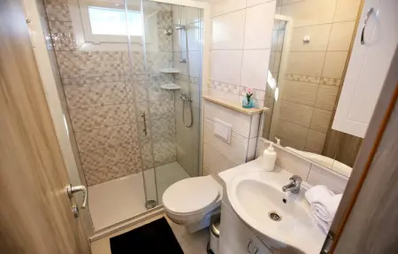 Location Maison 6 personnes à Murter - Photo 16