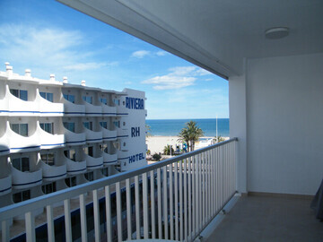 Location Appartement à Playa de Gandía,Primera línea Playa de Gandía vista lateral al mar, apartamento de 1 dormitorio con piscina y tenis ES-314-6 N°996917