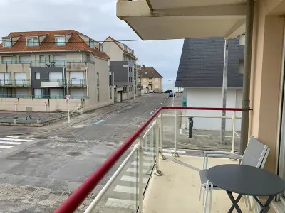 Appartement à Fort Mahon Plage, Appartement proche plage, 2 chambres, balcon, garage - L996932