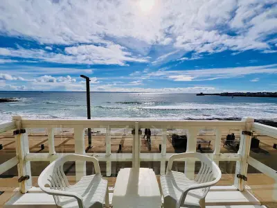 Appartement à Quiberon, Quiberon - Appartement 4 pièces 100m² - Front de mer, balcon, parking, WIFI - L997209