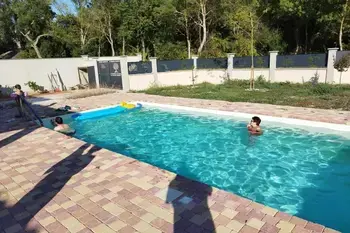 Haus in L'Isle sur la Sorgue,Maison lumineuse avec piscine et terrasse 1179177 N°997226