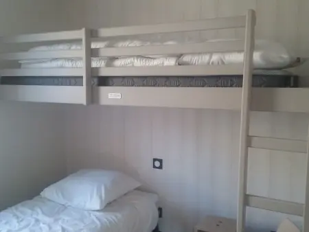 Chalet tranquille en Bretagne avec piscine chauffée, 2 chambres, proche mer et nature - Photo 8